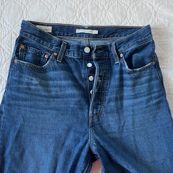 Women’s Levi’s Ribcage Denim - Picture 6 of 9